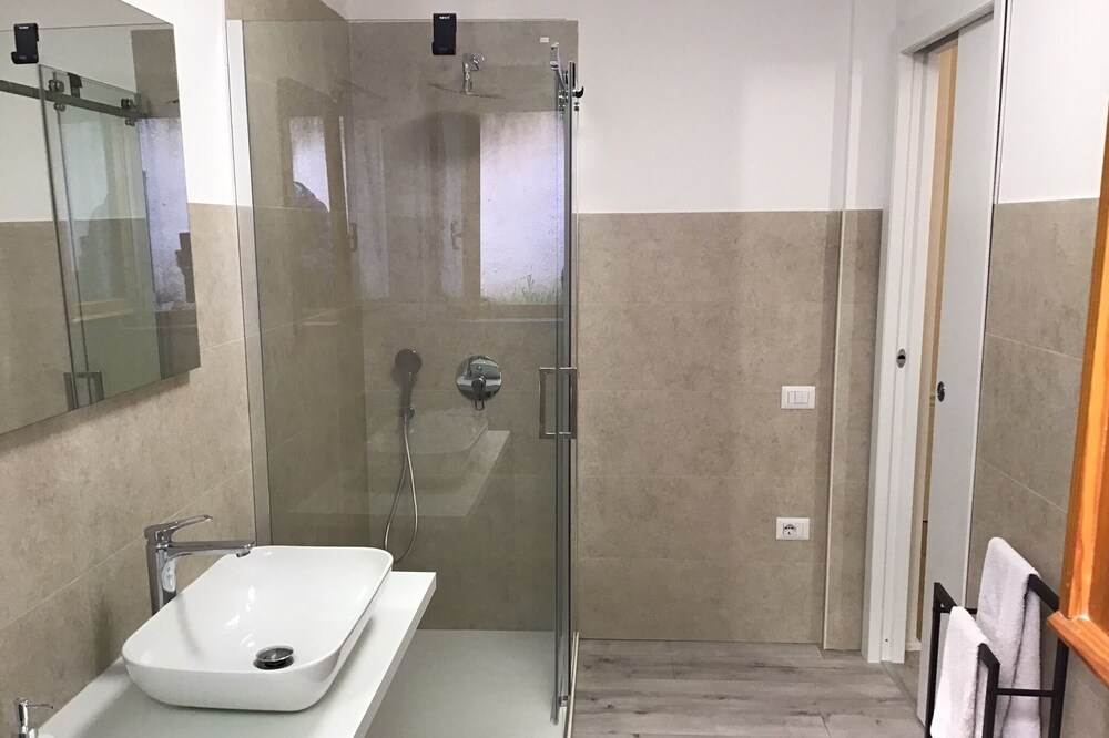 Entire apartment with independent entrance