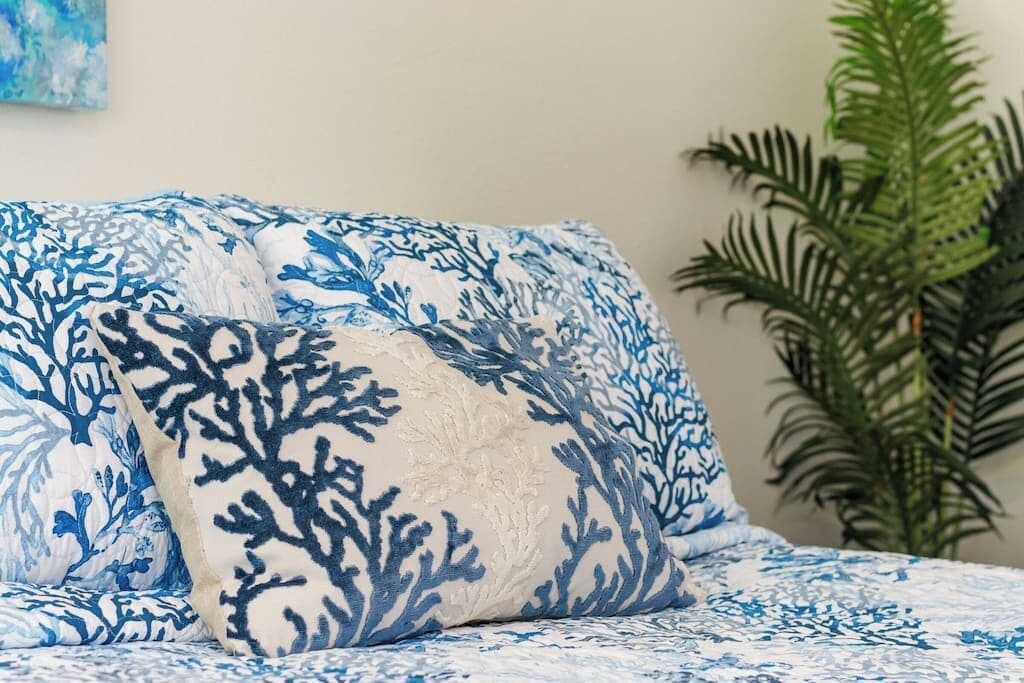 4 chambres, fer et planche à repasser, accès au Wi-Fi (inclus)