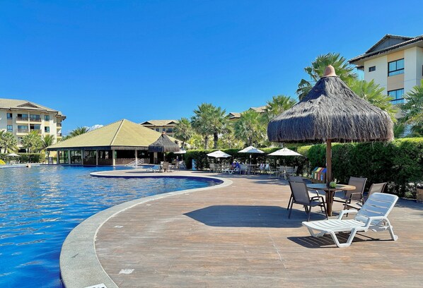 6 piscinas internas