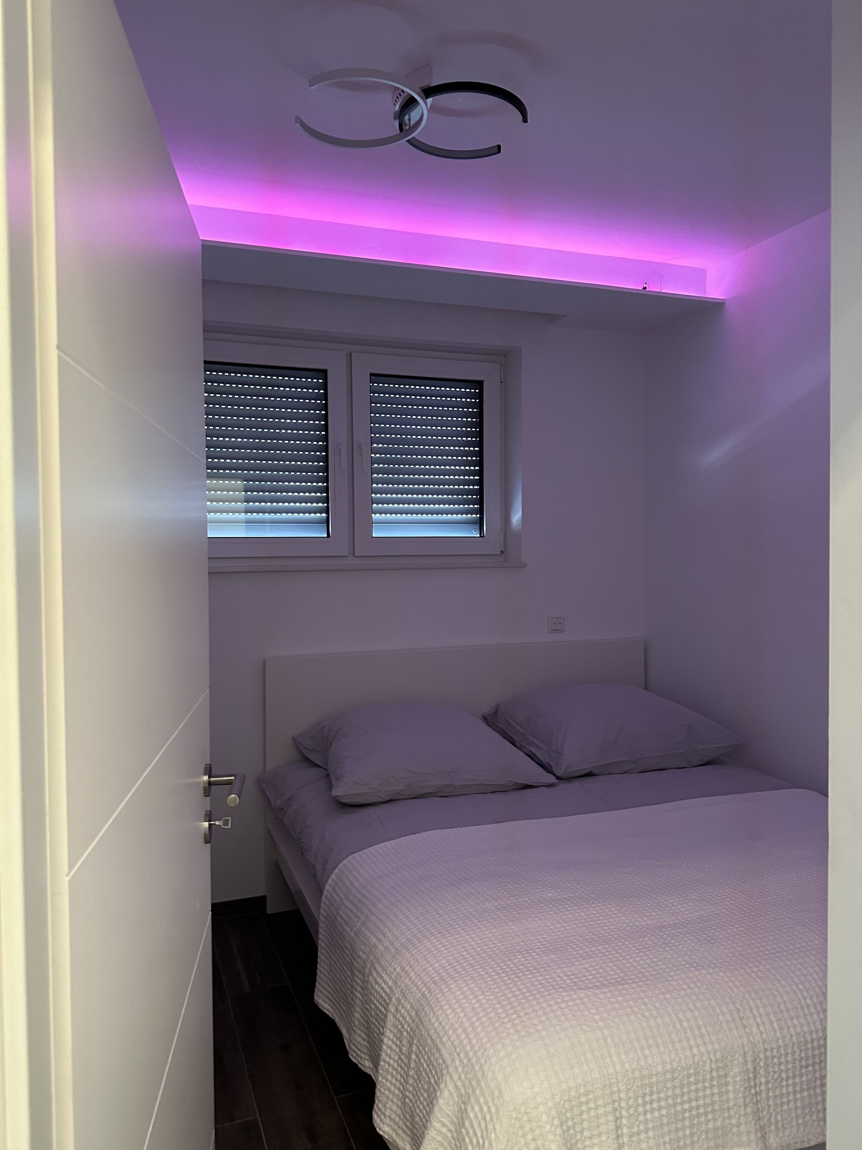 myhouse.5, stylish centrally located apartment 