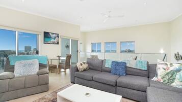 Télévision, livres, chaßne hi-fi