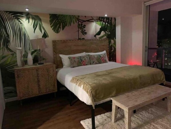 1 bedroom, iron/ironing board, WiFi, bed sheets