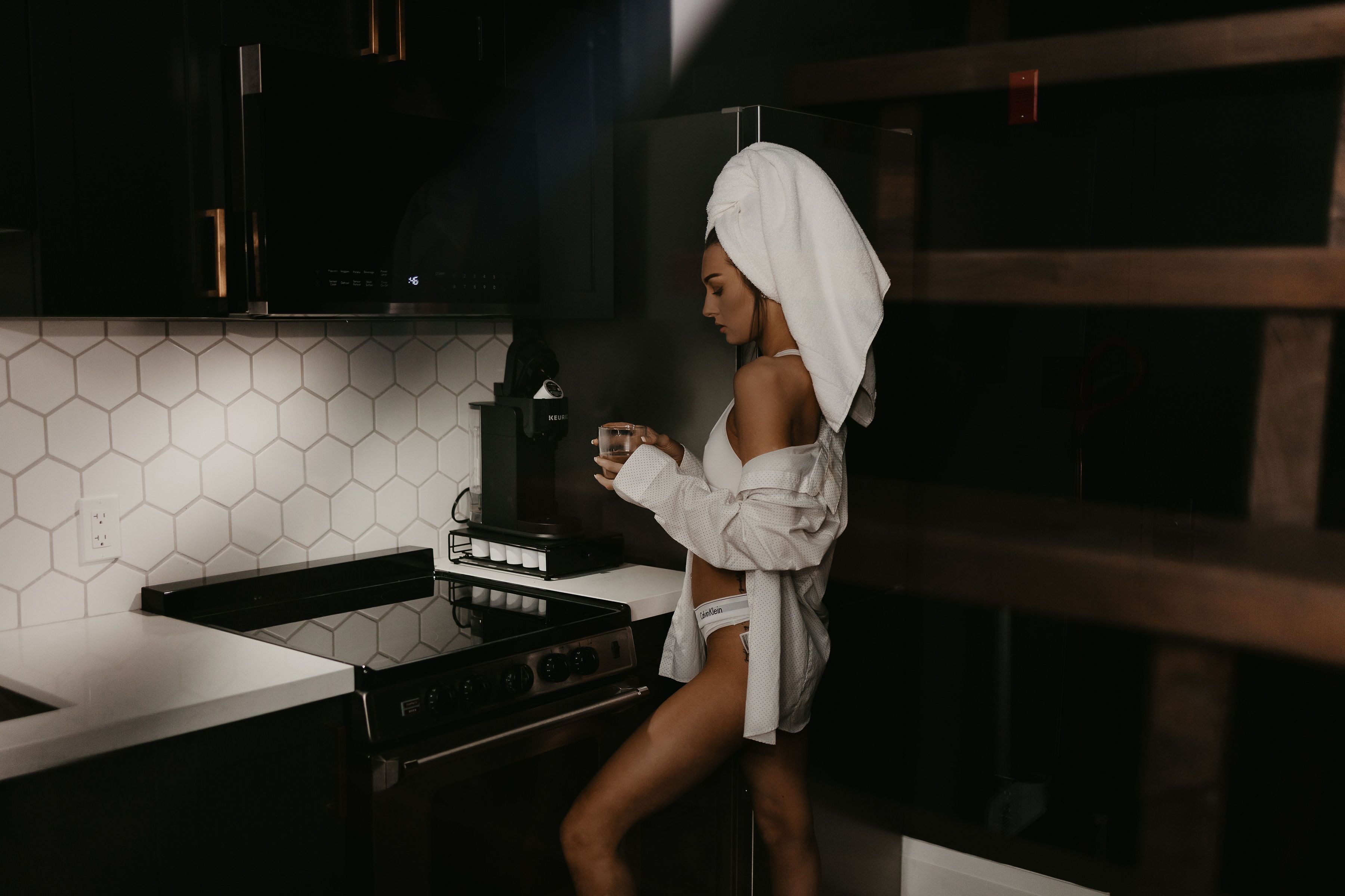 Lavish Loft | King Bed | 75” TV