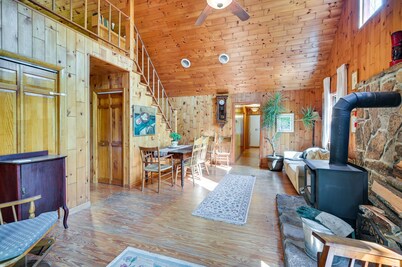 Cozy Appalachian Getaway: 5 Mi to Prospect Peak!