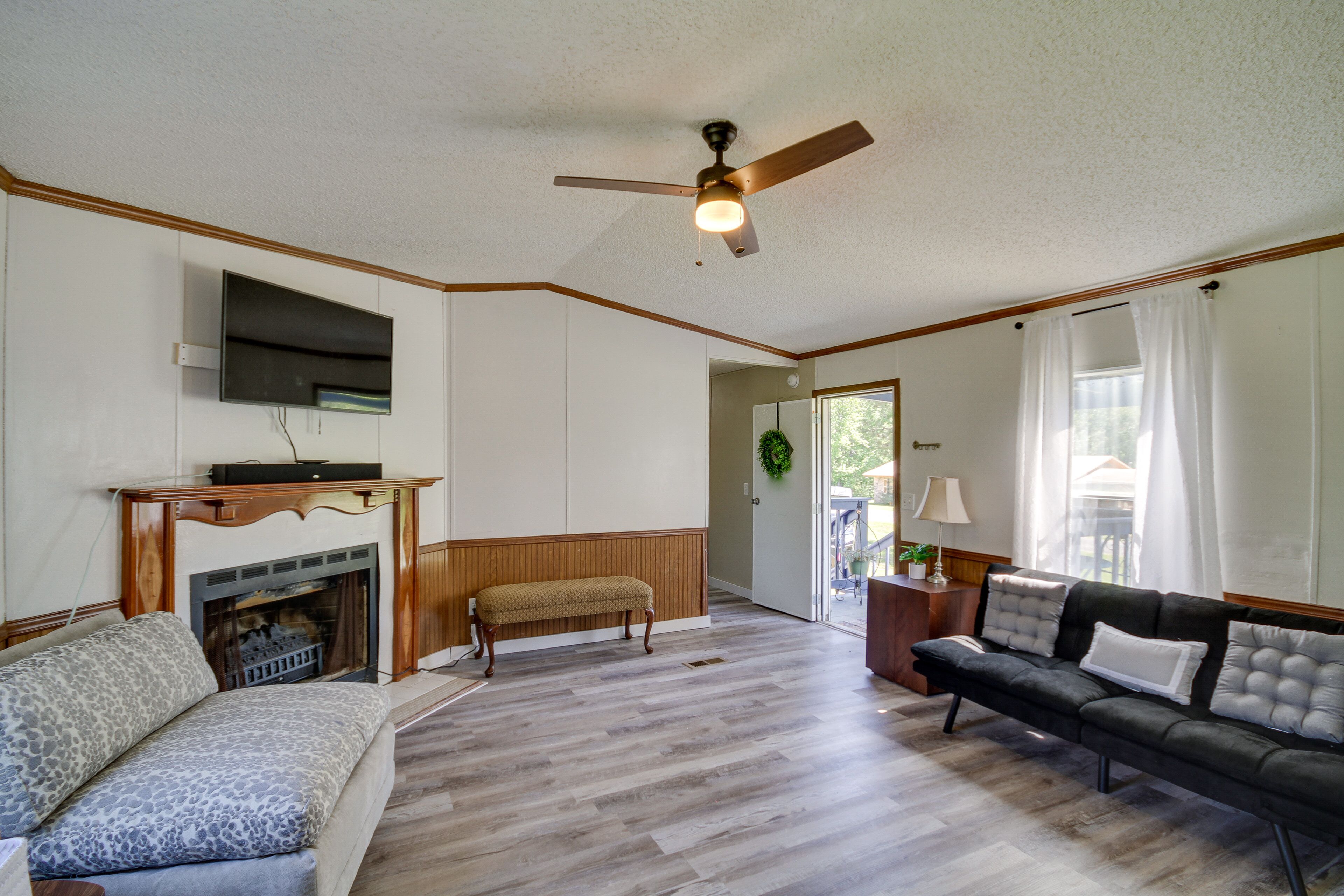 Rural Mississippi Vacation Rental ~ 12 Mi to Lake!