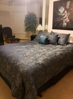 5 عدّة غرف نوم ومكواة/لوح كي وسرير سفر وواي فاي مجانًا