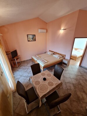 1 bedroom, WiFi, bed sheets - Apartments Robi - One Bedroom with Terrace (Vir)