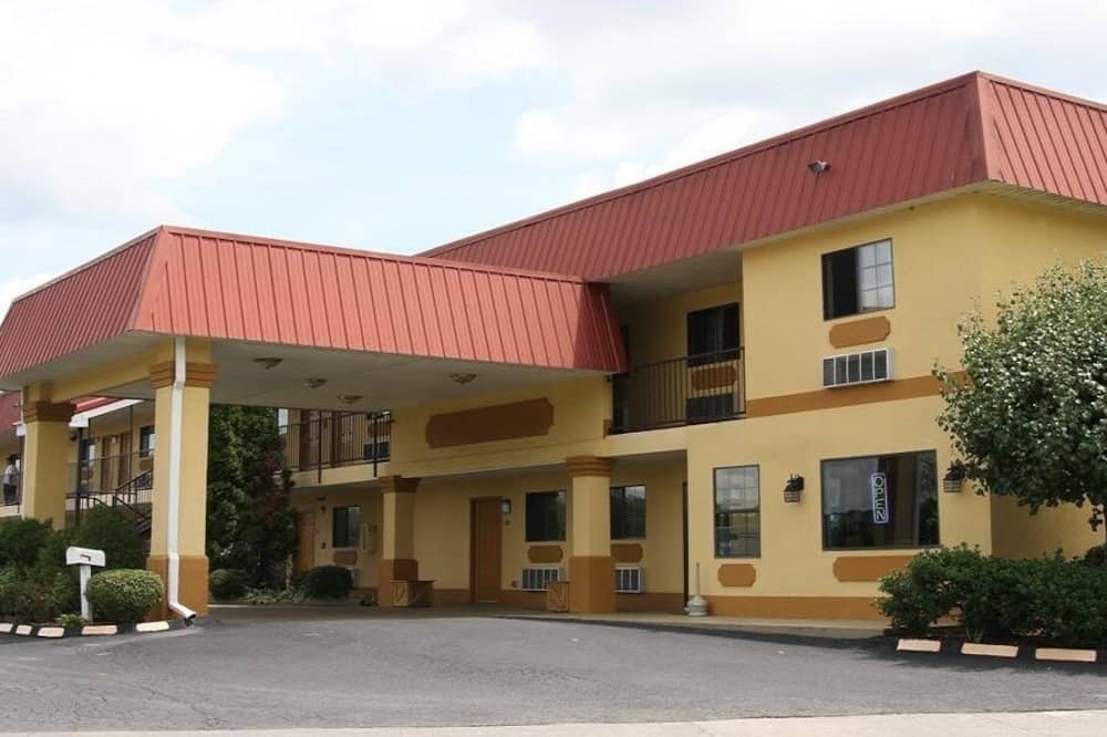 Express Inn & Suites
