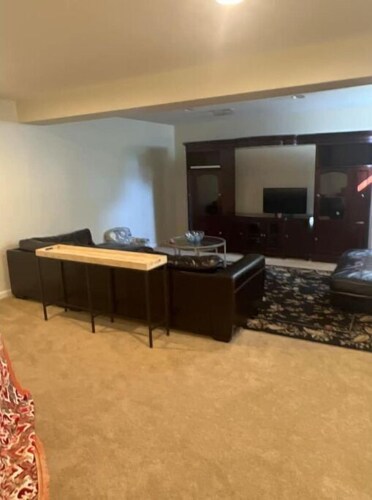 Secluded Bedroom/Private Entry