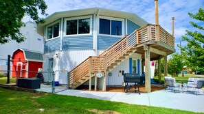 Exterior - ❤️Amazing Round House, Ground Floor Unit, Easy Walk To The Beach, Self Check-In (Carolina Beach)