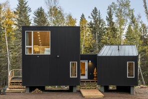 Exterior - Scandinavian Chalet with Sauna in Lutsen - Red (Lutsen)