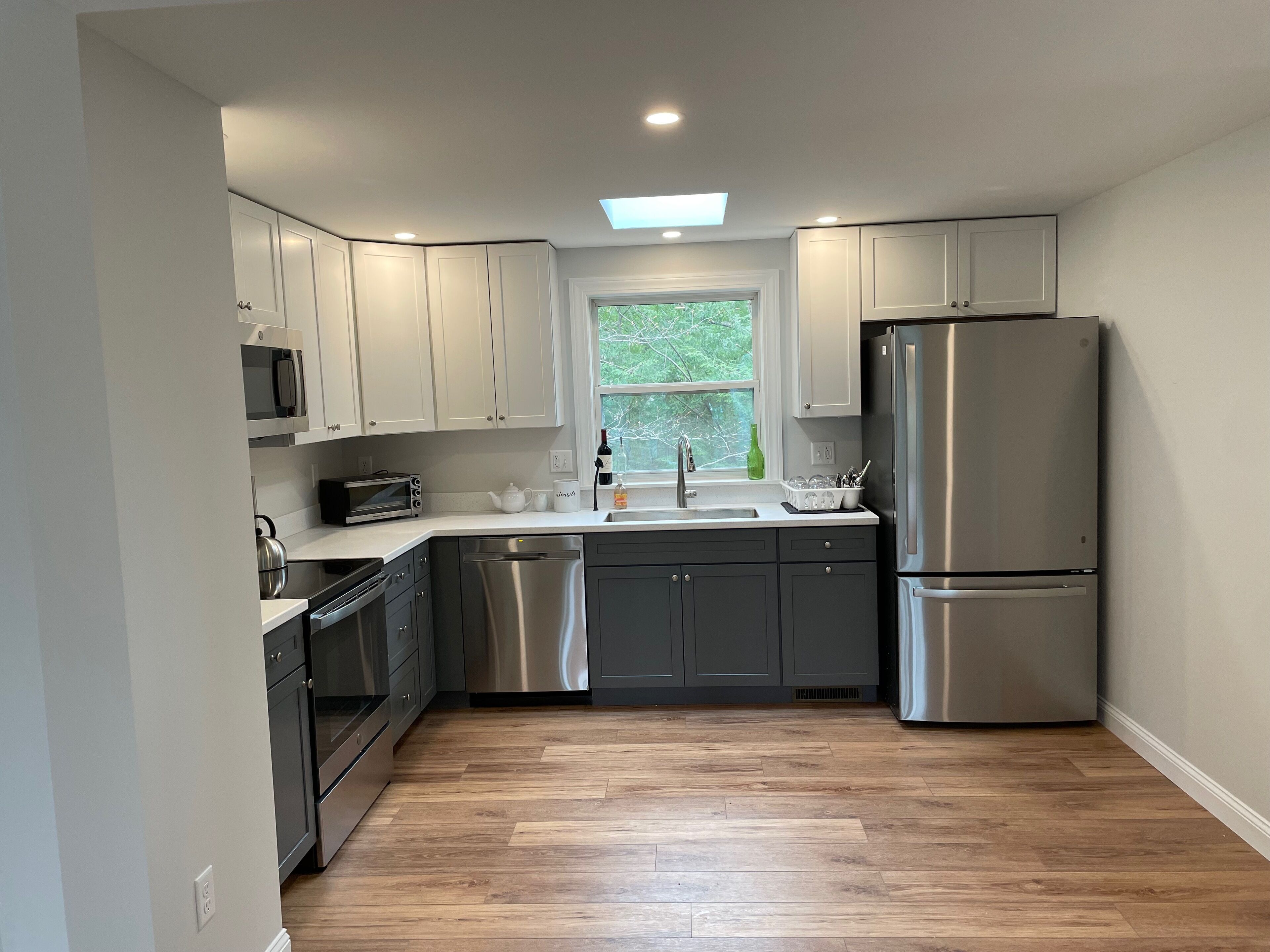 Newly renovated lakefront home. Relax in comfort on Lake Sokokis!