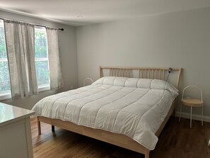 3 bedrooms, free WiFi, bed sheets