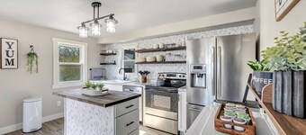 Cottage Grove near Lambeau!