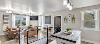 Cottage Grove near Lambeau!