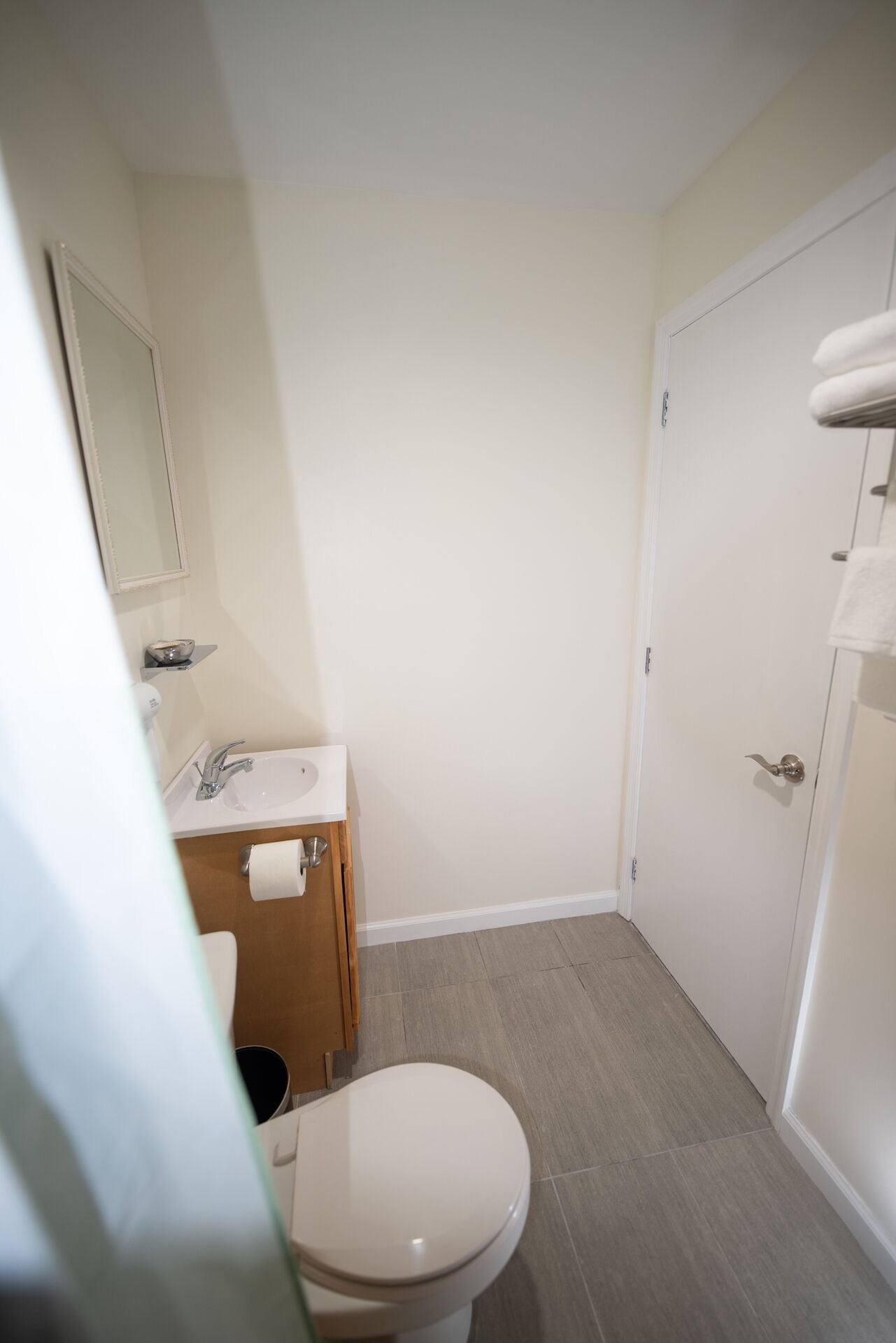 basic double or twin room | bathroom | hair dryer, bathrobes, towels, soap