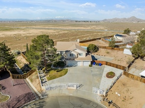 Exterior - Resort Style House In High Dessert (Apple Valley)