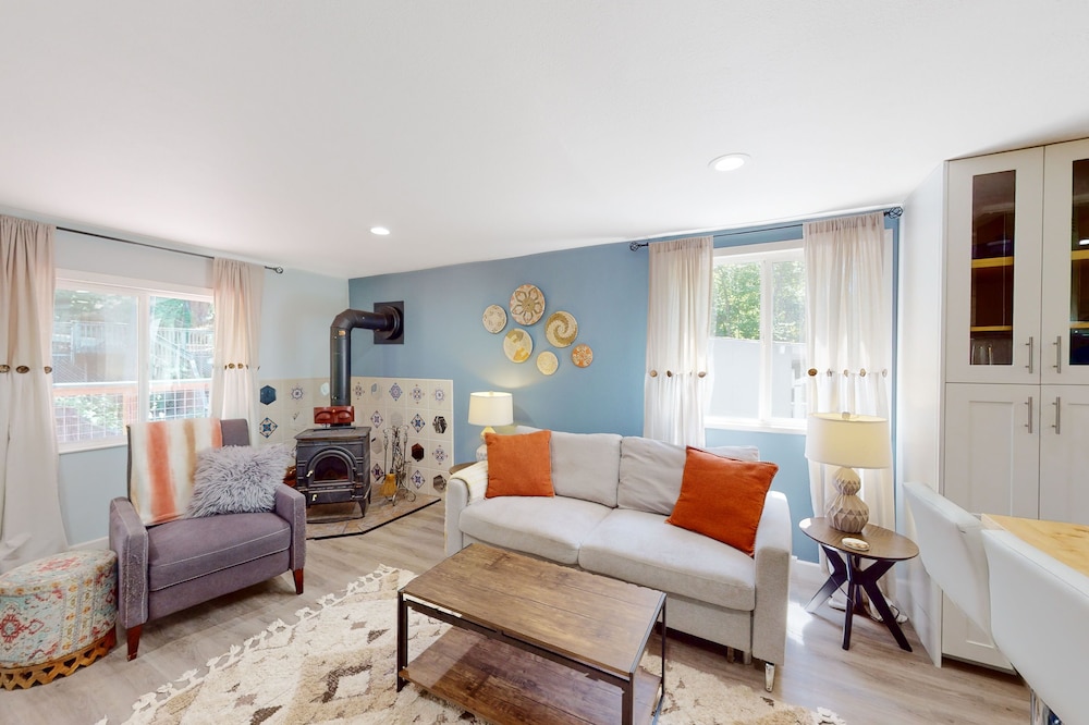 Dog-friendly home with firepit, Hot tub, woodstove & 2 decks - walk to beach
