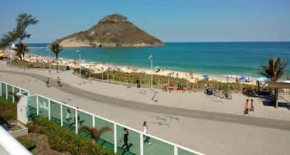 Beachfront apartment in Rio de Janeiro ideal for surfers and leisure lovers!