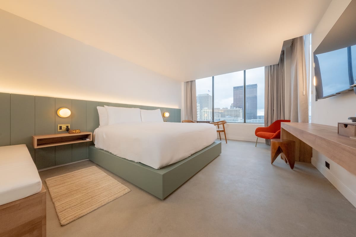 1 chambre, literie de qualité supérieure, surmatelas, minibar