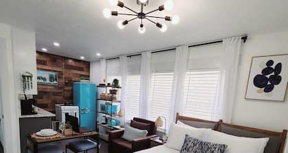 Azul Relaxing Studio In Mineral Well Texas