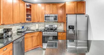 Charming 3BHK - 15 mins bus ride to Time Sq., NYC