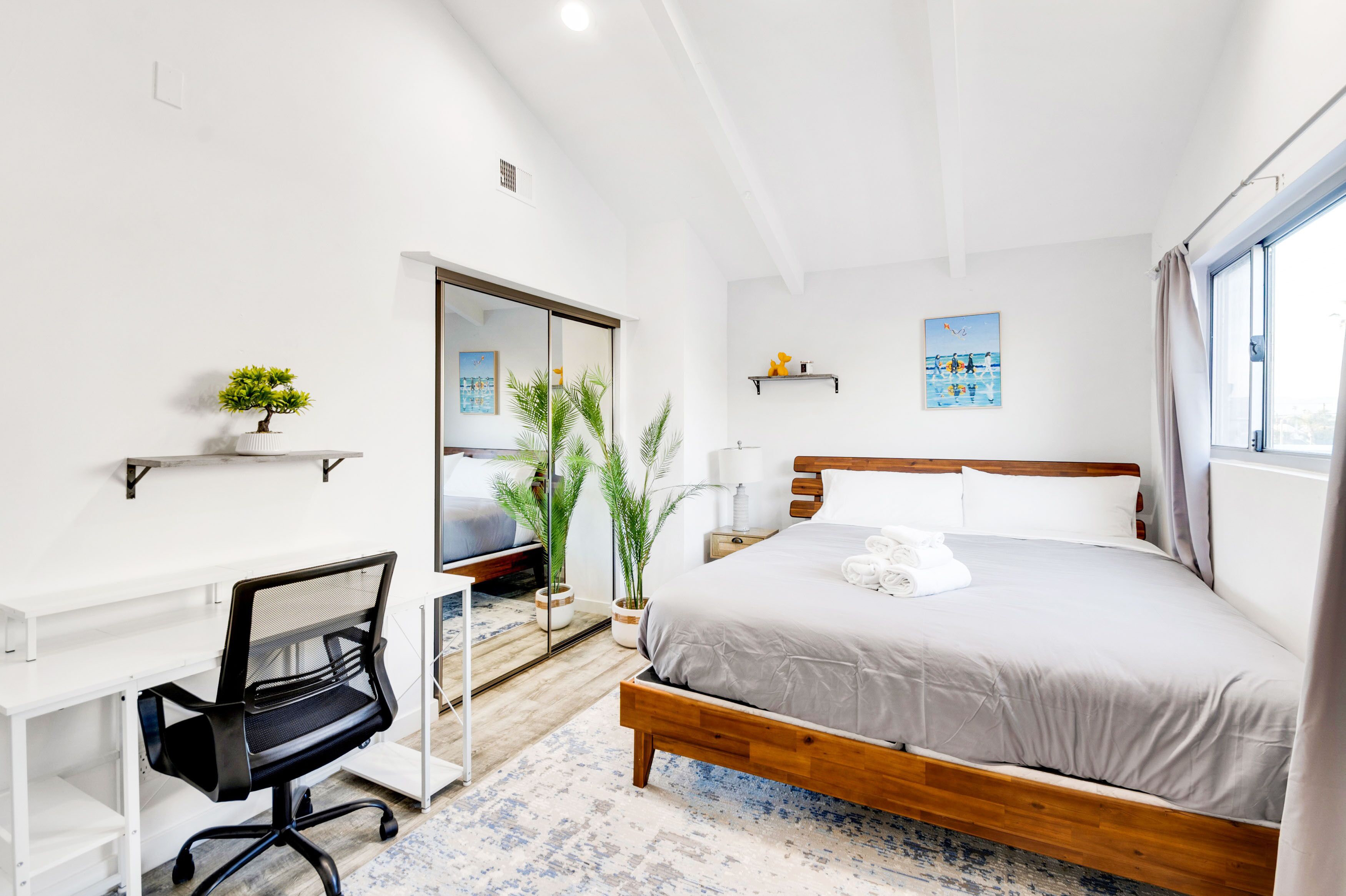 Beach Home in Marina del Rey - 5 min walk to beach