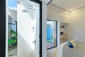 Family Villa, 2 Bedrooms | Free WiFi, bed sheets