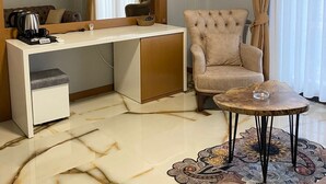 Business Room | Living area - The Second House  (Sile)