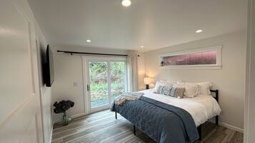 1 habitación, tabla de planchar con plancha, wifi gratis y ropa de cama