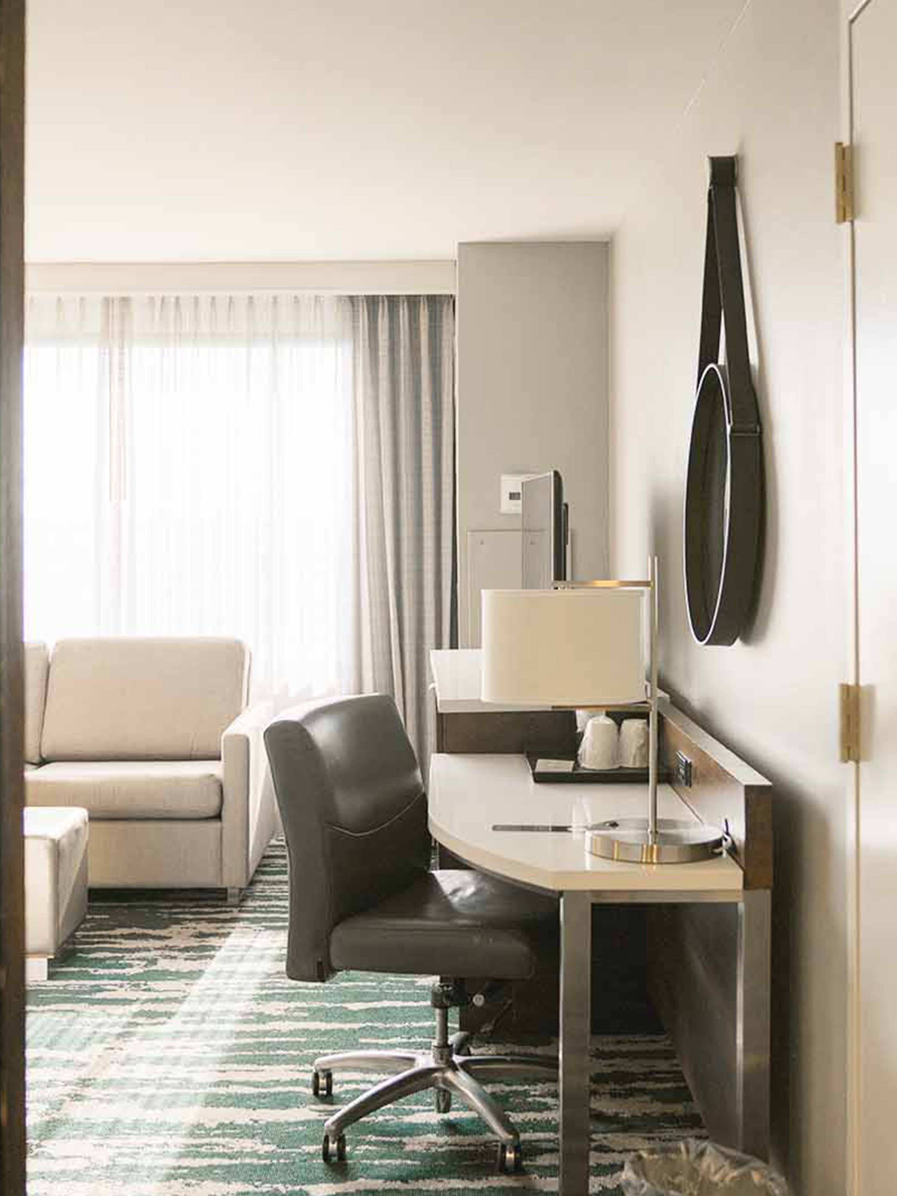 deluxe king accesible | 1 bedroom, premium bedding, pillow-top beds, desk