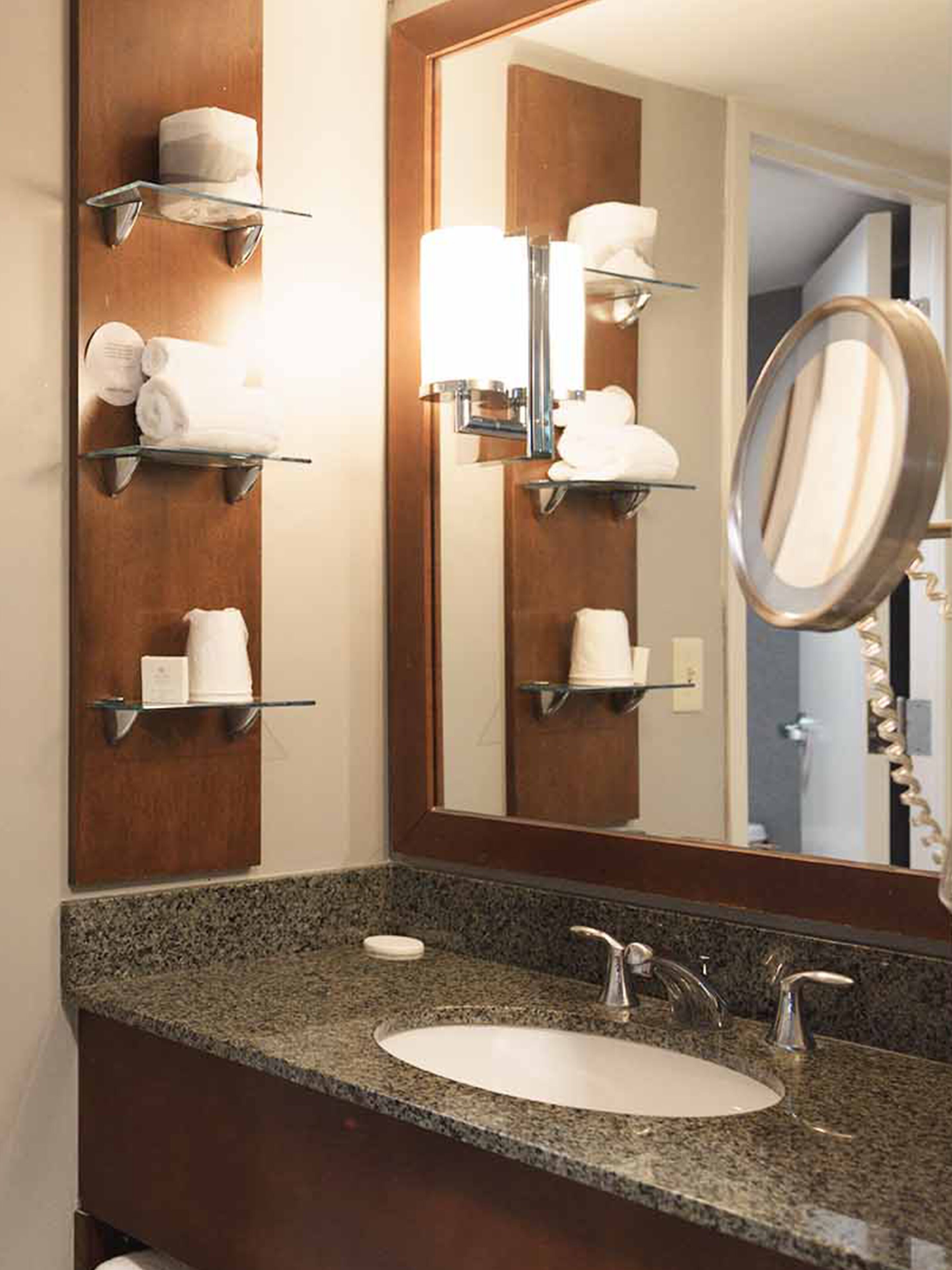 rainfall showerhead, free toiletries, hair dryer, towels