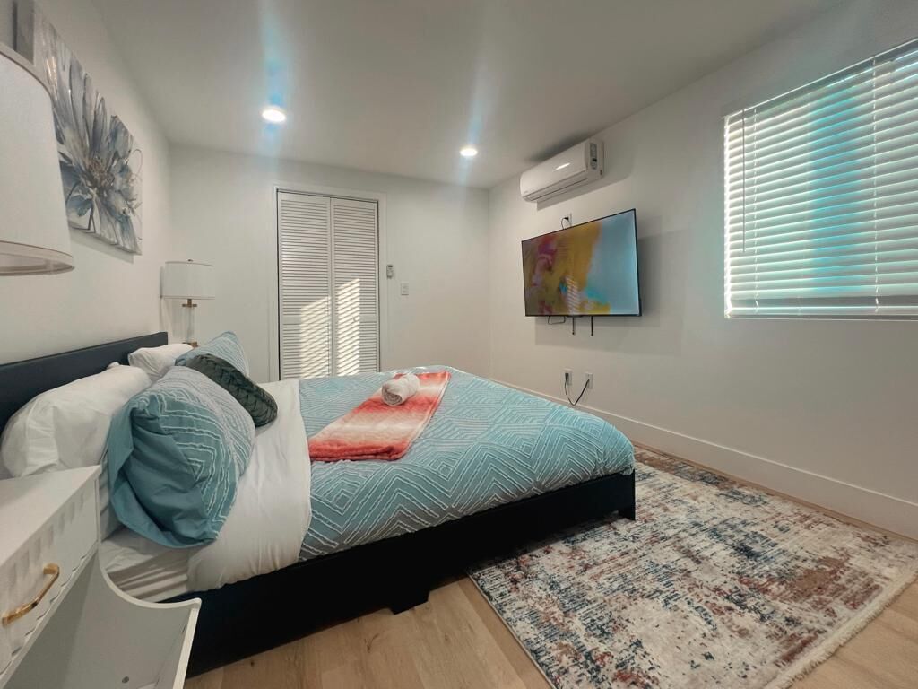 2 slaapkamers, een strijkplank/strijkijzer, gratis wifi, beddengoed