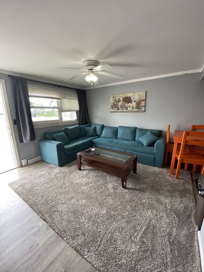 2 bedrooms with shared pool. apt3