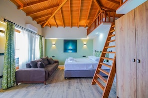 Deluxe Quadruple Room