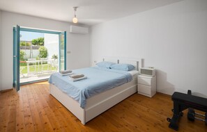 2 chambres, lit parapluie, Wi-Fi gratuit, draps fournis