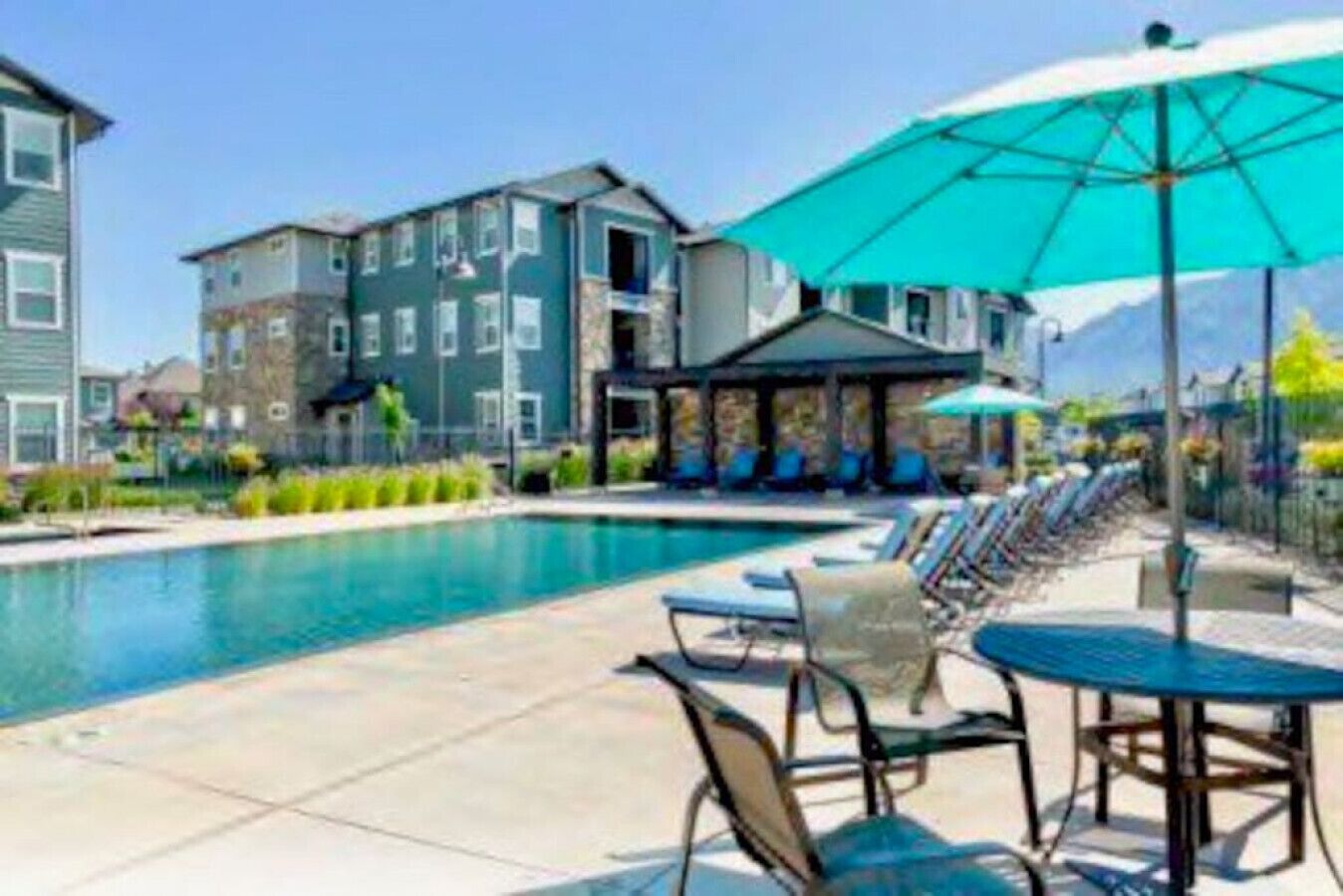 Resort Like Amenities | King bed |Queen Bed | Fast Wi-Fi | Sleeps 7 Close to Mountains