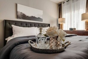 2 bedrooms, iron/ironing board, travel crib, free WiFi