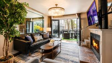 Smart TV, fireplace, offices