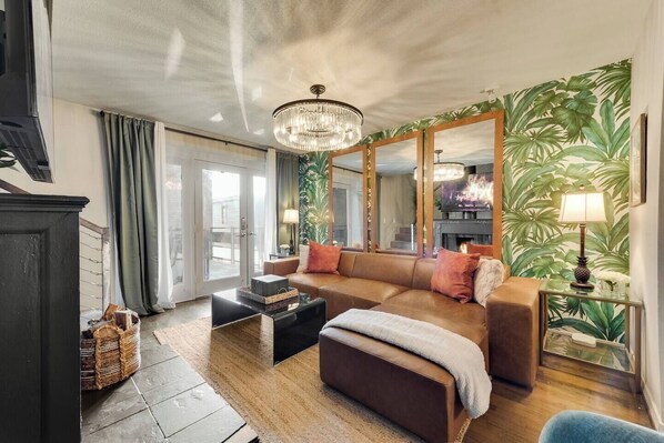 Smart TV, fireplace, offices