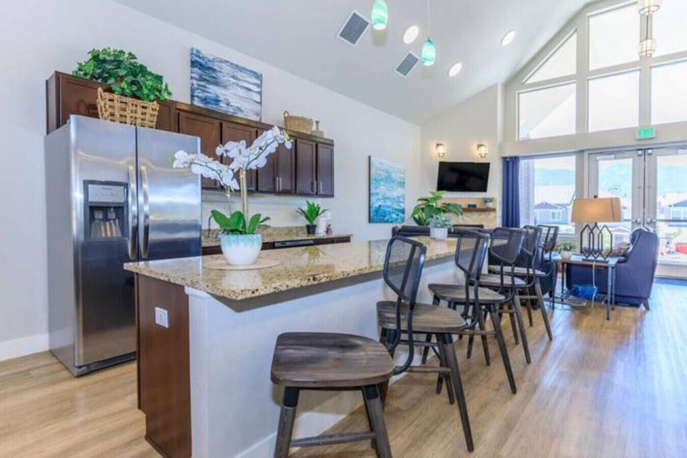 Pike's Peak Views Fully Loaded King+Qn bds+Fast Wi-Fi+Slps7