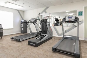 Fitness facility - Capital Vacations Surrey Vacation Resort - Studio (3-Night) (Branson)