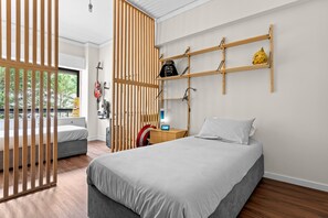 3 bedrooms, desk, iron/ironing board, travel crib - The Estoril Coast Collection — Ocean (Estoril)