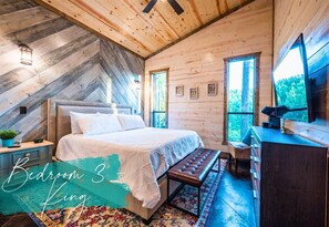 4 bedrooms, travel crib, free WiFi, bed sheets - 3 King Suites + Bunks, Shuffleboard, Slide (Broken Bow)