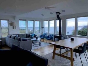 智能電視、DVD 播放機、書籍、打印機