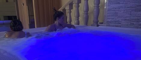 Indendørs pool, udendørs pool