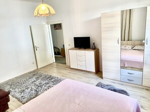 2 Schlafzimmer, Bügeleisen/Bügelbrett, kostenloses WLAN, Bettwäsche