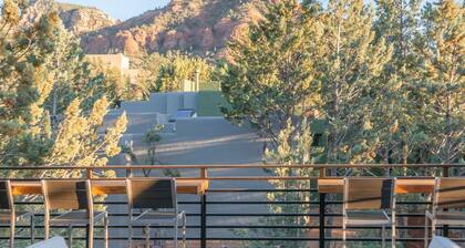 Stunning New Modern Getaway