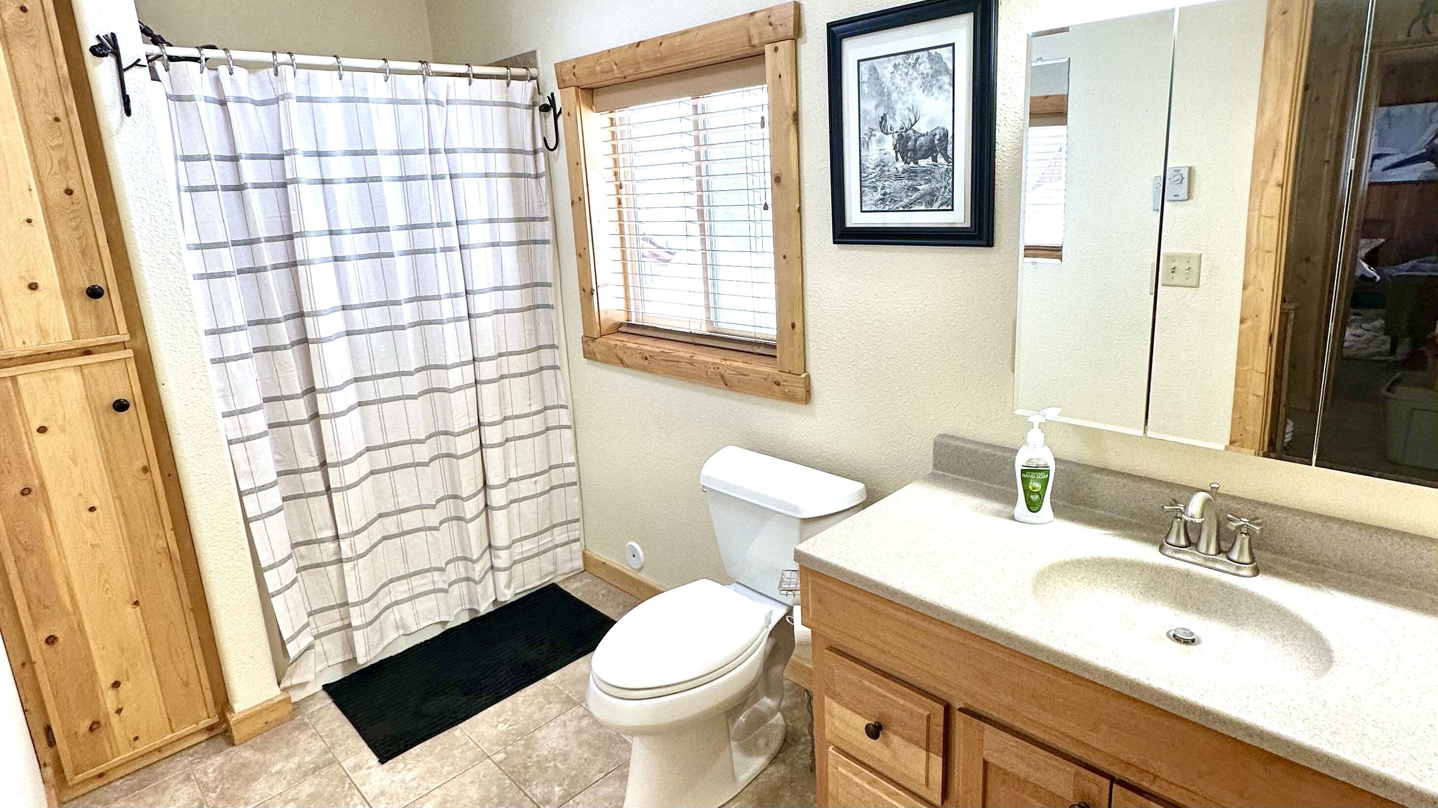 Cute Cozy Cabin in Island Park near Yellowstone