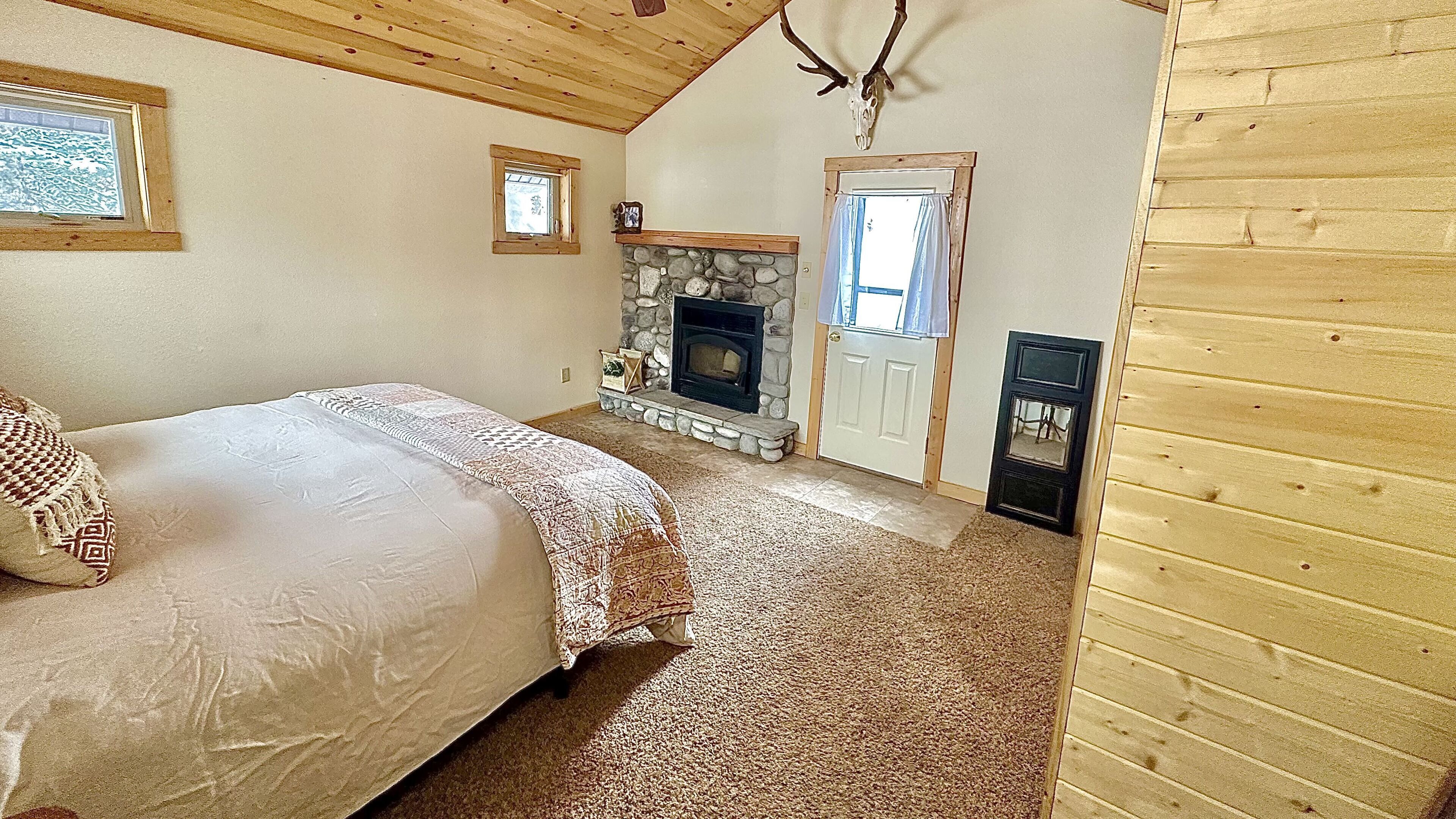 3 soveværelser, skrivebord, strygejern/strygebræt, weekendseng